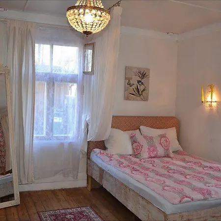 Marta 8 - House & Garden Tallinn