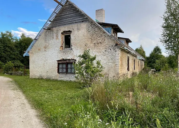 Marta 8 - House & Garden Pensionat Tallinn