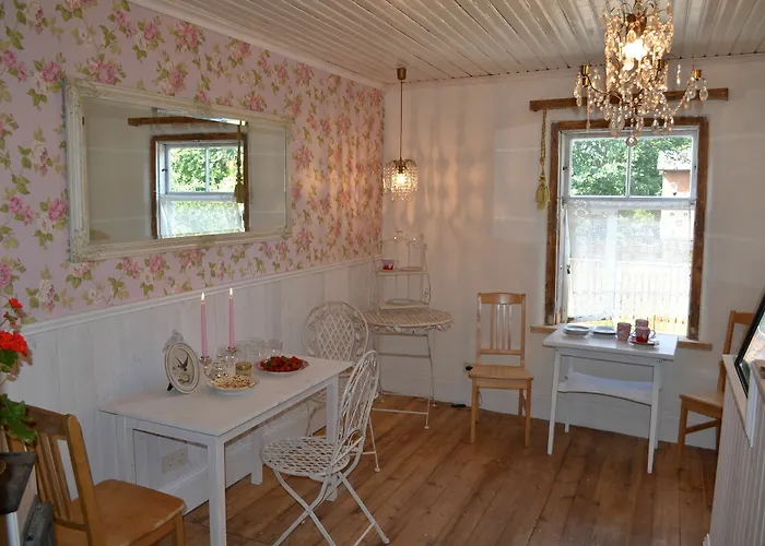 Maison d'hôtes Marta 8 - House & Garden Tallinn