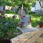 Marta 8 - House & Garden Talin