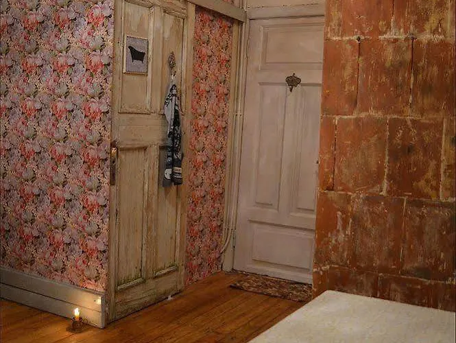 Marta 8 - House & Garden ゲストハウス 2*